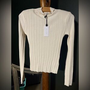 Astr Cream Ribbed Long Sleeve Top NWT